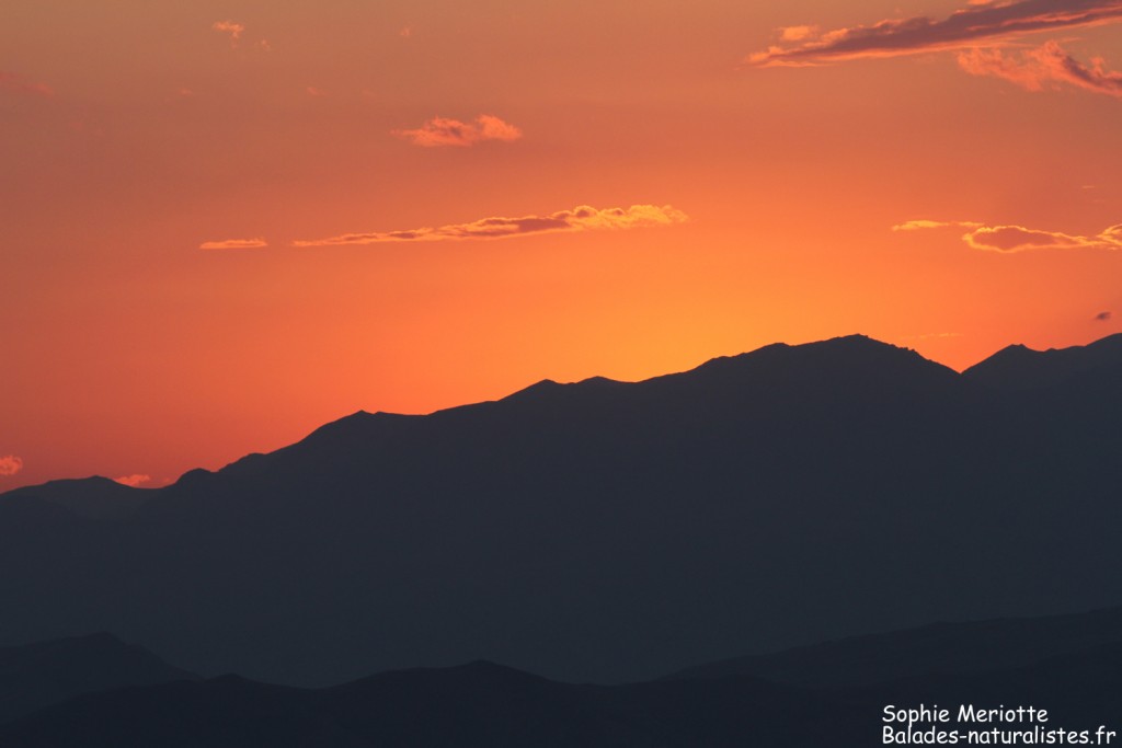 Coucher de soleil sur les montagnes arméniennes